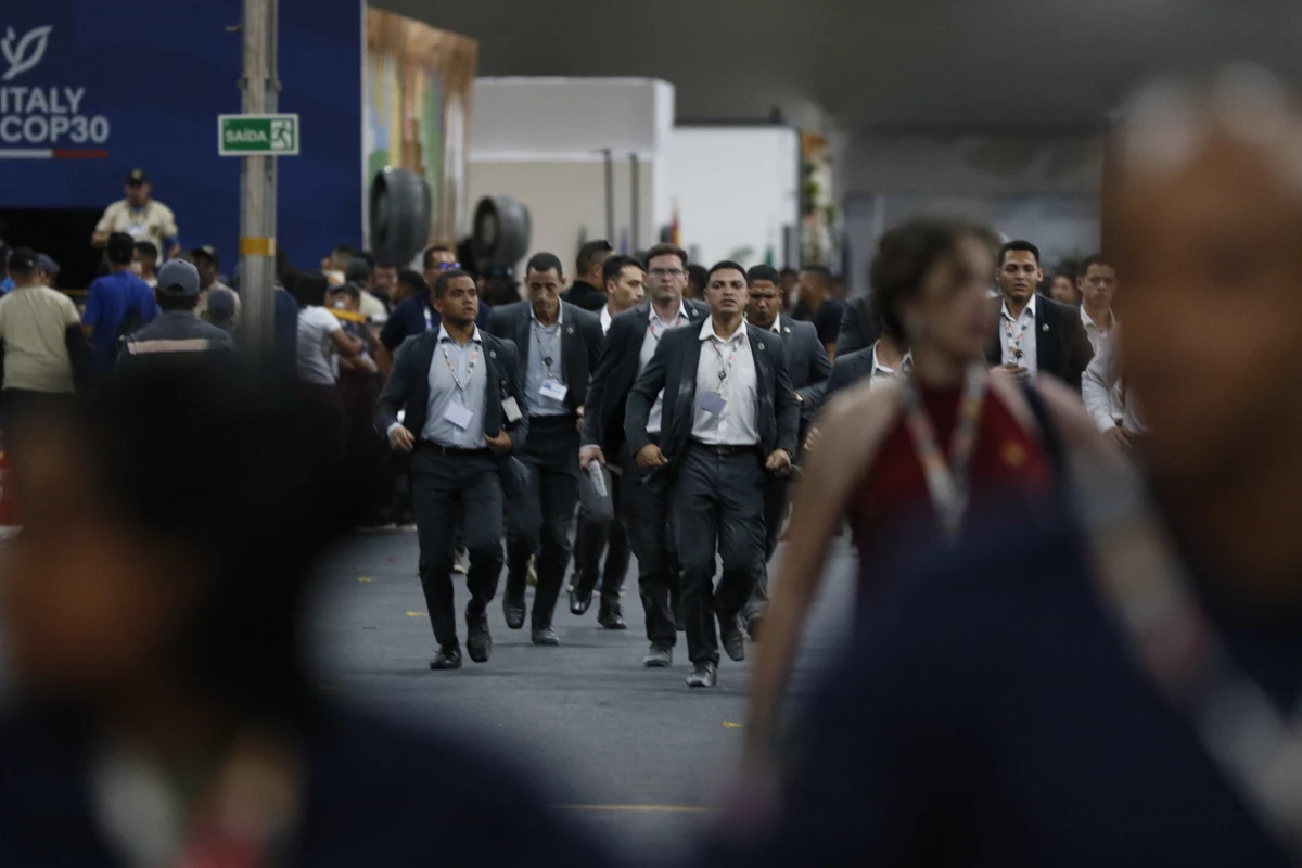 Incêndio em pavilhão da COP30. 