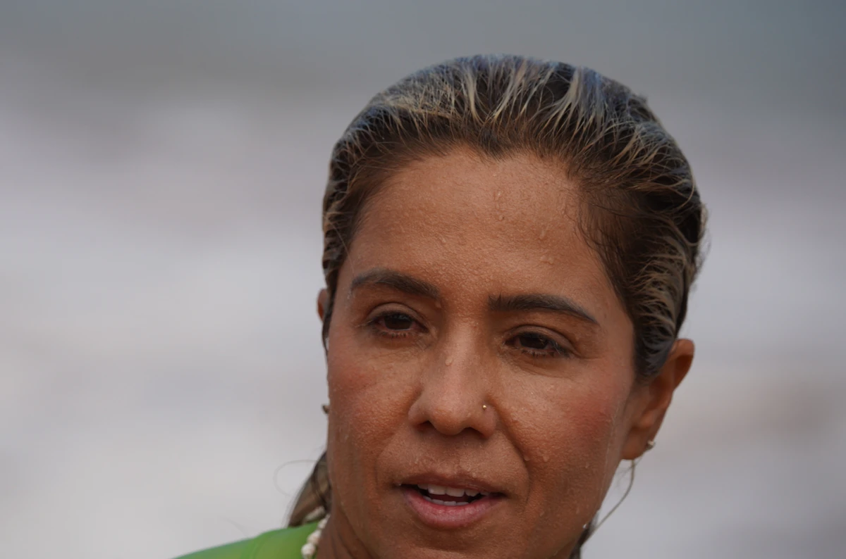 Surfe na Praia d'Ulé por Ricardo Medeiros