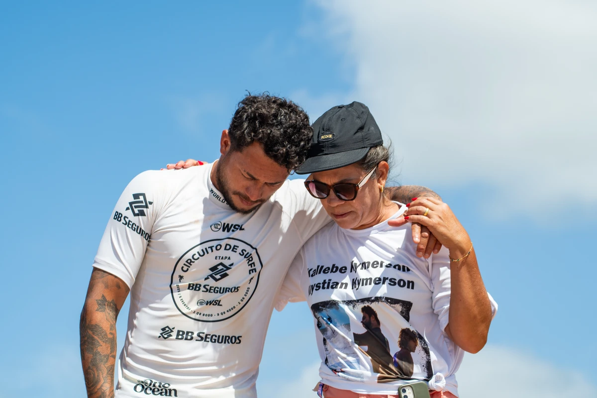 Surfistas deram show de aéreos e rasgadas nas ondas da Praia d'Ulé, em Guarapari por Pedro Paiva/WSL