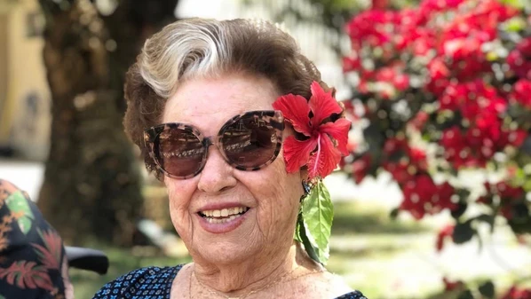 Ilaria era esposa do educador Pergentino de Vasconcellos, fundador do Centro Universitário do Espírito Santo (Unesc), e avó do atual prefeito da cidade, Renzo Vasconcelos (PSD)