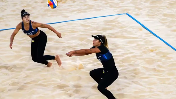 A capixaba e a parceira acabaram vencidas por 2 sets a 0 pela dupla também brasileira, Rebeca e Carol Solberg, na madrugada deste domingo (23), na Austrália