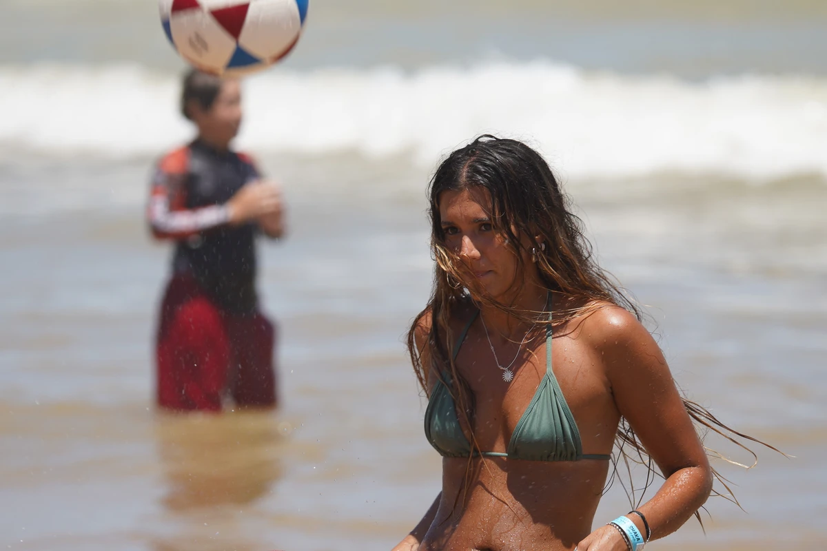 Etapa do WSL (World Surf League) na Praia D'Ulé em Guarapari por Vitor Jubini
