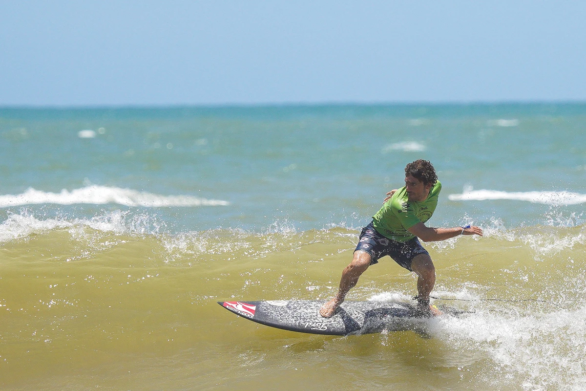 Etapa do WSL (World Surf League) na Praia D'Ulé em Guarapari por Vitor Jubini