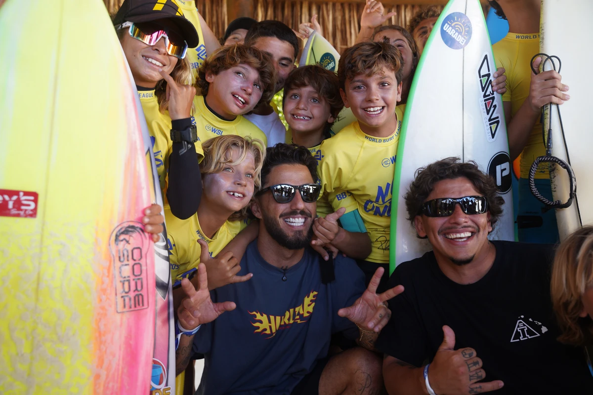 Filipe Toledo. Etapa do WSL (World Surf League) na Praia D'Ulé em Guarapari