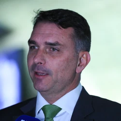 Flávio, Carlos e Renan confirmaram presença, de acordo com o PL-ES. Só falta um