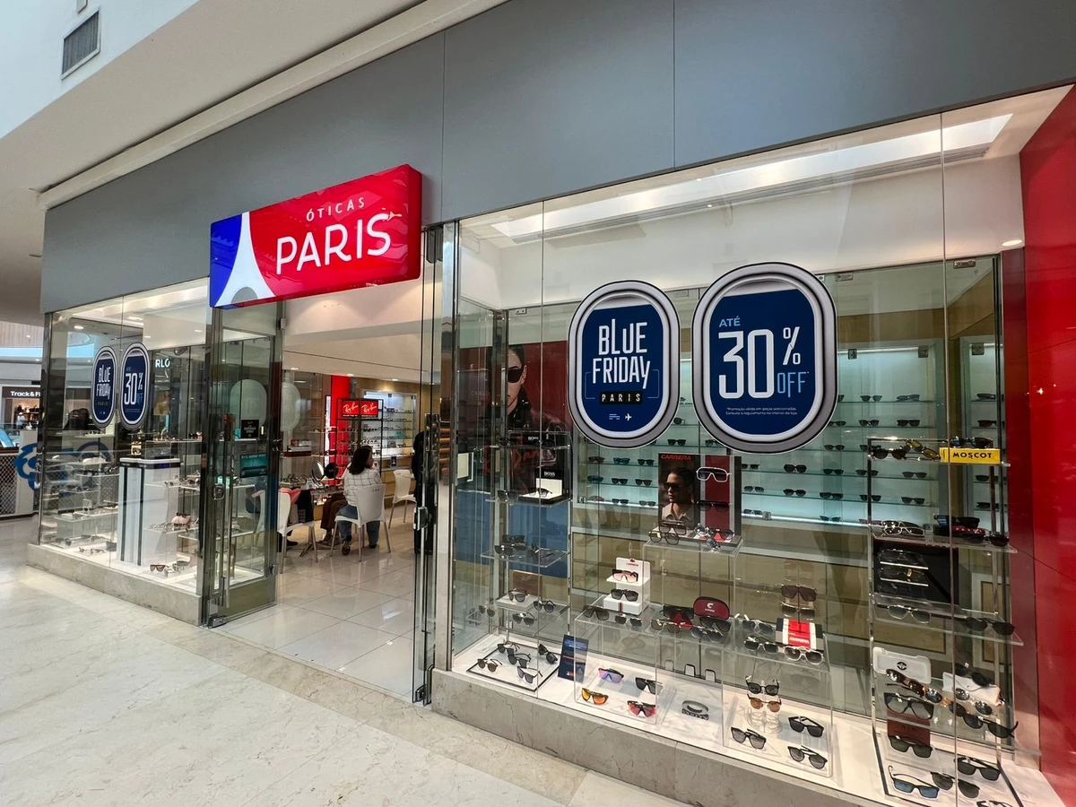 Óticas Paris: até 30% de desconto em peças selecionadas da marca Ray-Ban. por Shopping Vitória/Divulgação
