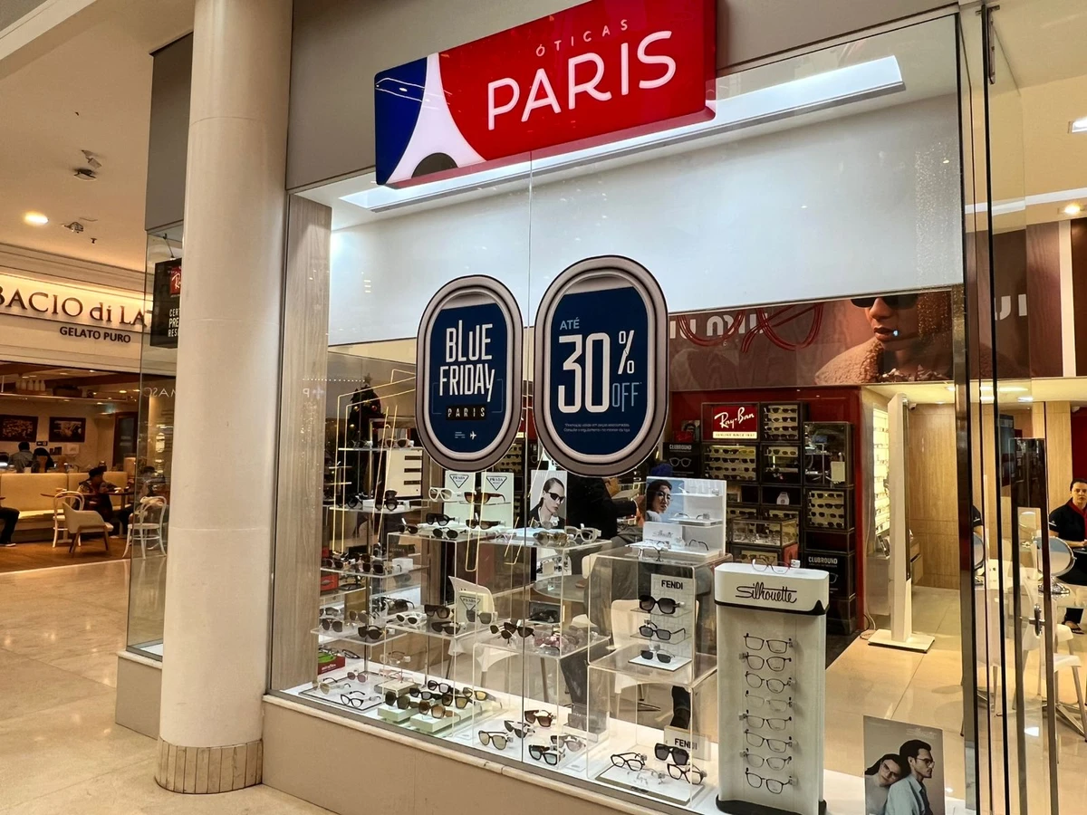 Óticas Paris: até 30% de desconto em peças selecionadas da marca Ray-Ban. por Shopping Vitória/Divulgação