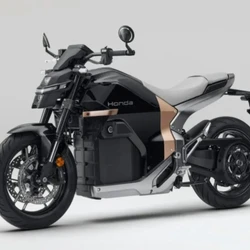 A produção mundial deve se expandir significativamente até 2030, com o lançamento de modelos de maior potência, tendência impulsionada por gigantes como Honda e Yamaha