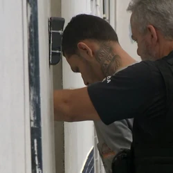 O acusado fugiu sem prestar socorro à vítima e deverá responder por homicídio qualificado, tentativa de homicídio e adulteração de veículo; caso ocorreu em novembro, no bairro Porto Canoa