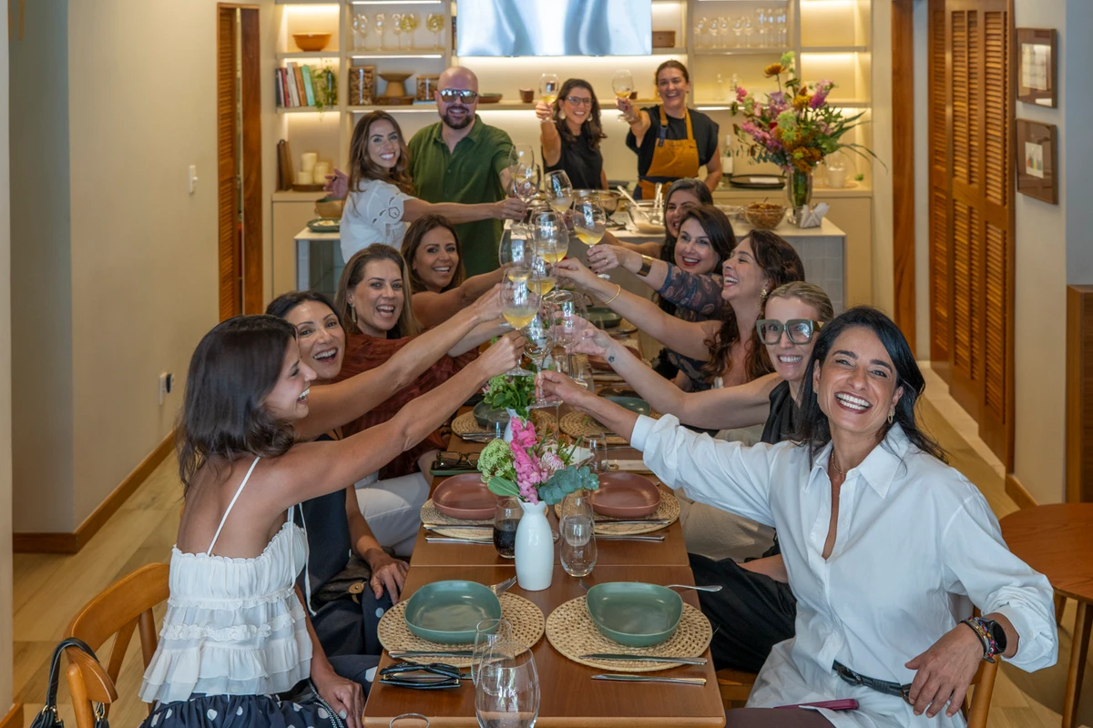 Confraternização "Poucos & Bons"