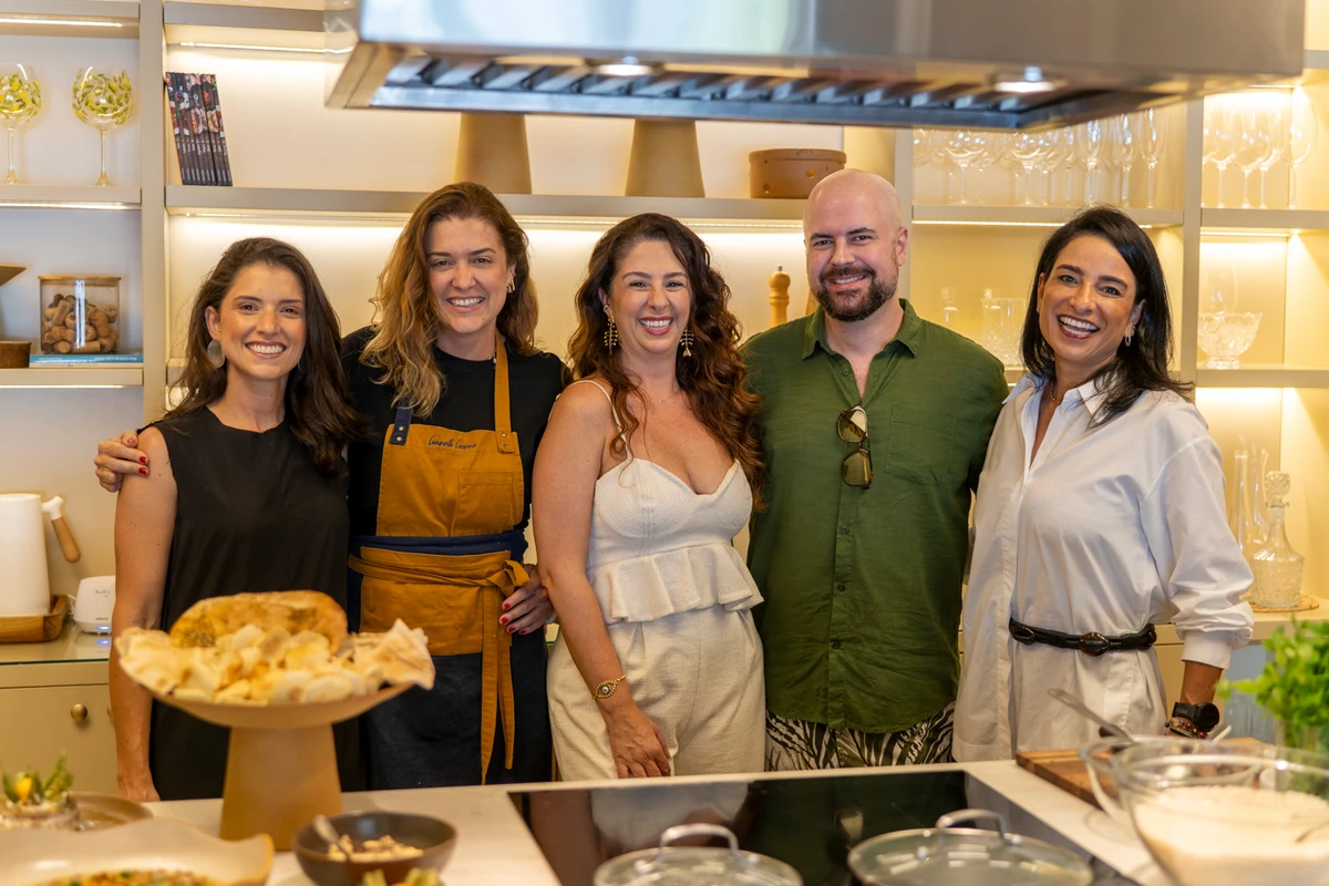 Juliana Barreto, Renata Consuelo, Marianne Assbu, Dudu Altoé e Samia Sassine