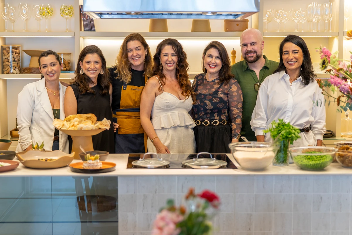 Juliana Barreto, Renata Consuelo, Marianne Assbu, Dudu Altoé e Samia Sassine