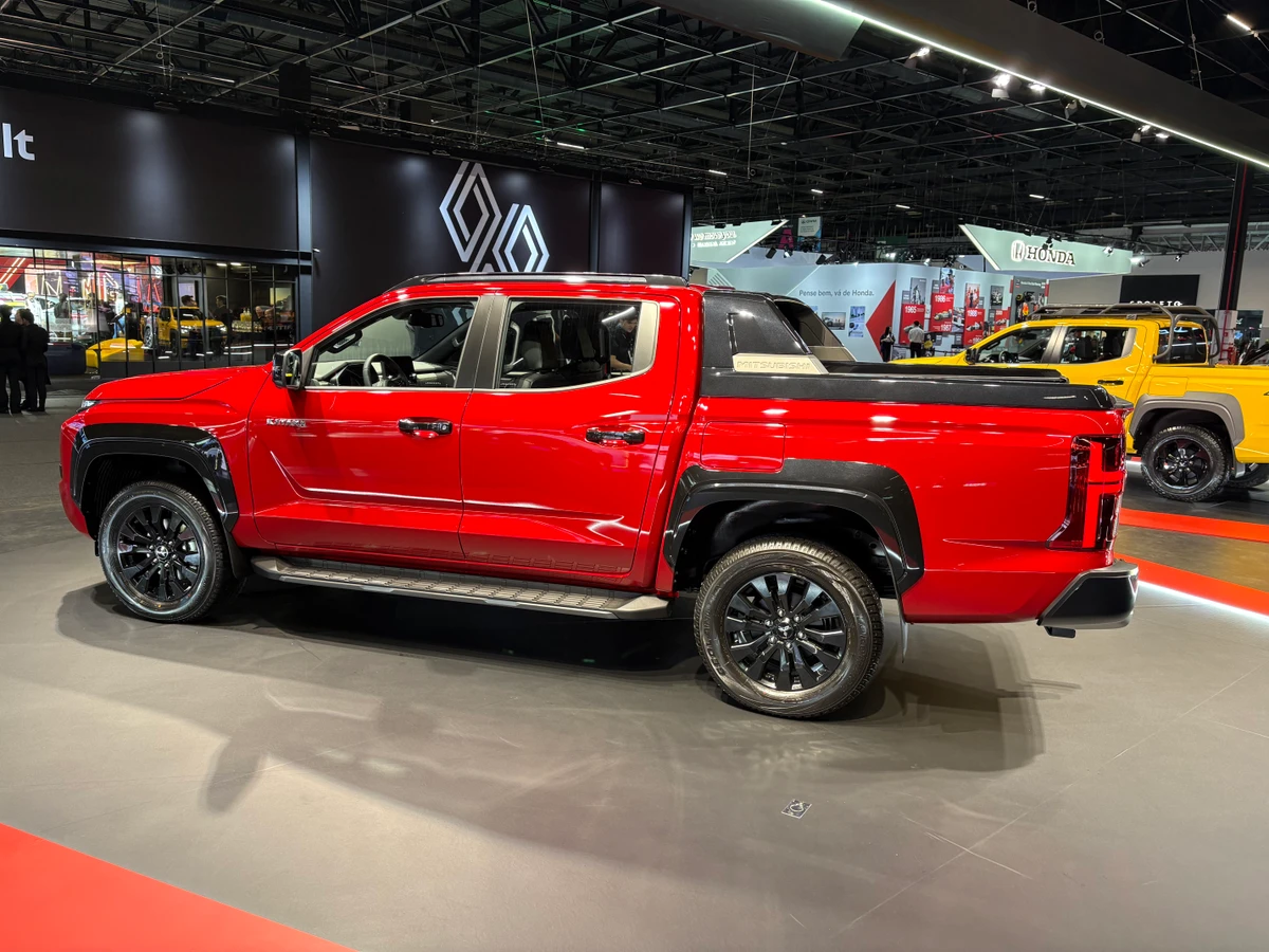 Mitsubishi Triton Katana