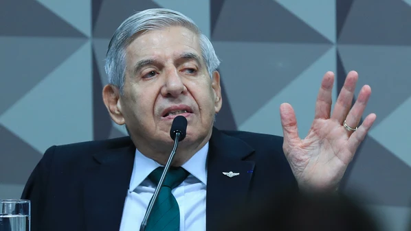 Para uma democracia nova, ainda marcada por resquícios da ditadura militar, a prisão de generais, almirantes e brigadeiros é um momento de afirmação do Estado de Direito e da igualdade jurídica