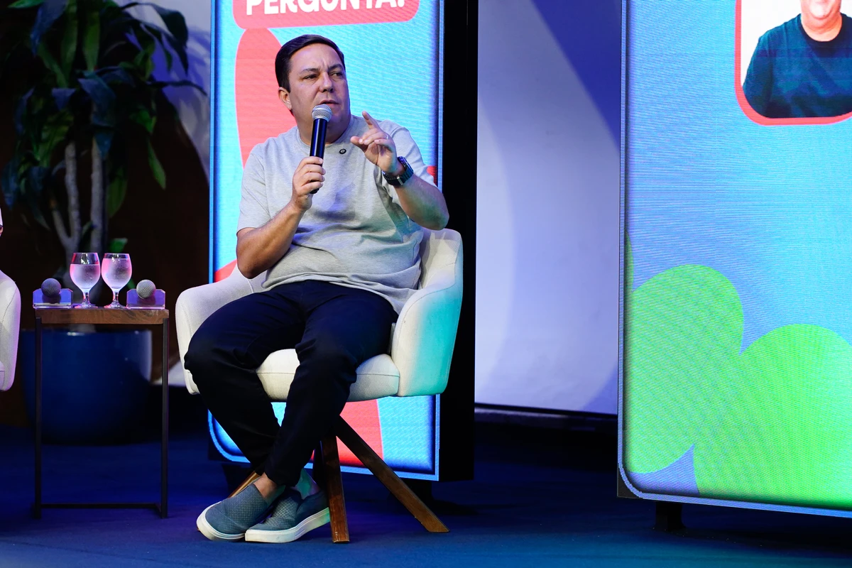 Diálogos: jovens que inovam