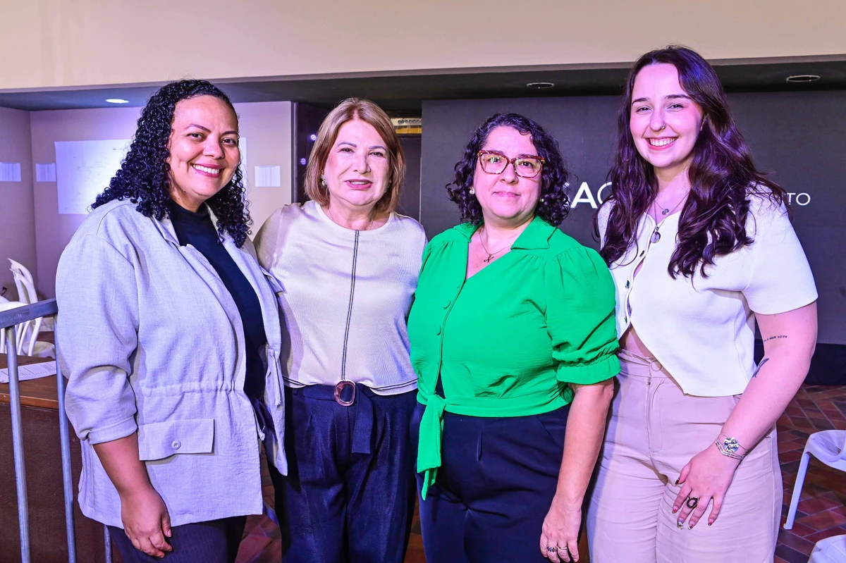 Flávia Martins, Ligia Diniz, Karine Nobre e Yasmin Spiegel 