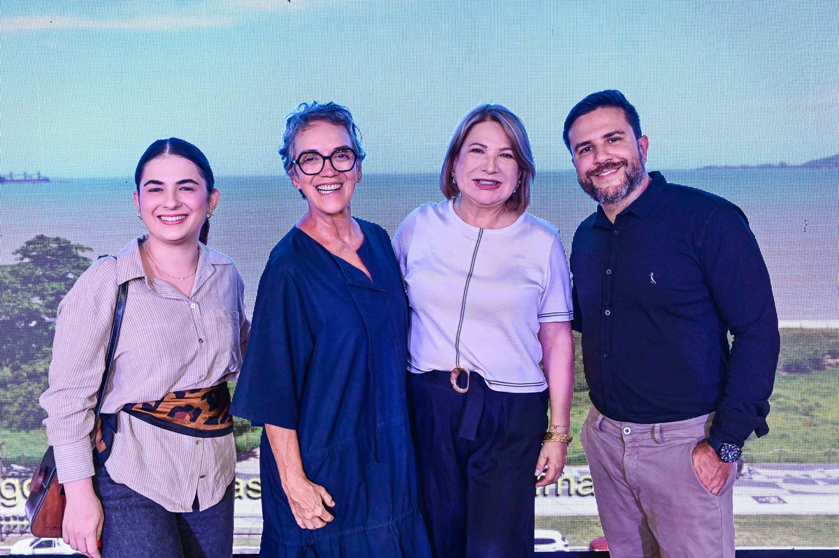 lara Perin, Daniela Caser, Ligia Diniz e Felipe Fioroti