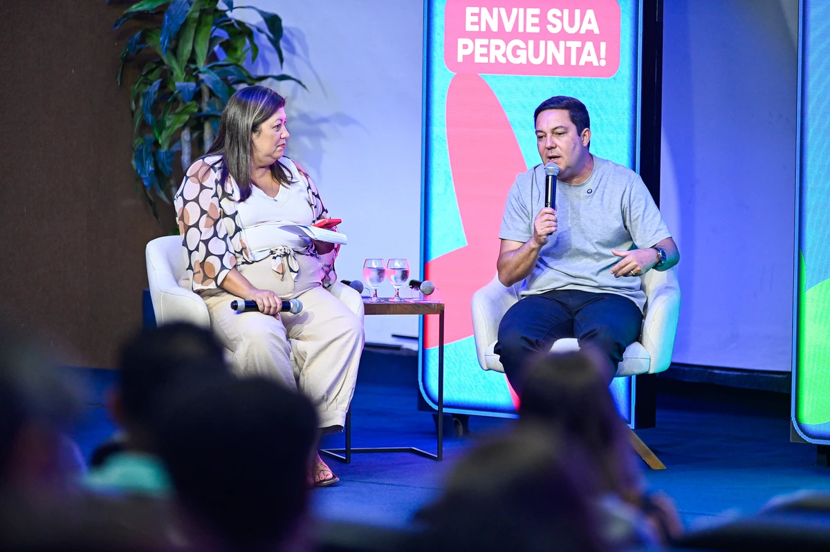 O evento buscou apresentar as oportunidades disponíveis e a importância de cuidar do professor, assim como colocar o aluno como protagonista.