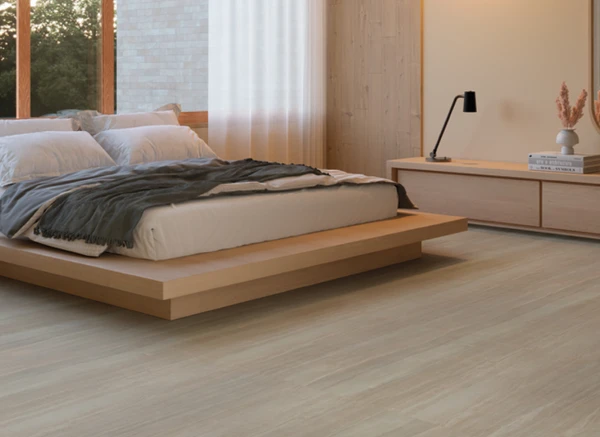 Piso vinílico amadeirado é queridinho nos projetos