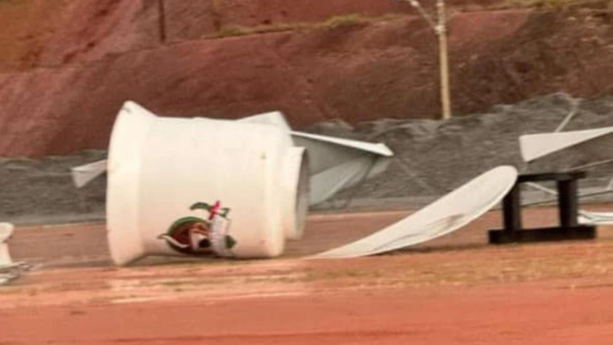 Tempestade derruba até xícara gigante em cidade do ES