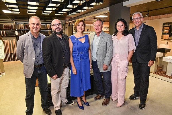  Marcos Gullo, Jorge Carneiro, Carol Gay, Carlos Marianelli, Lane Marianelli e Jair Bayer.