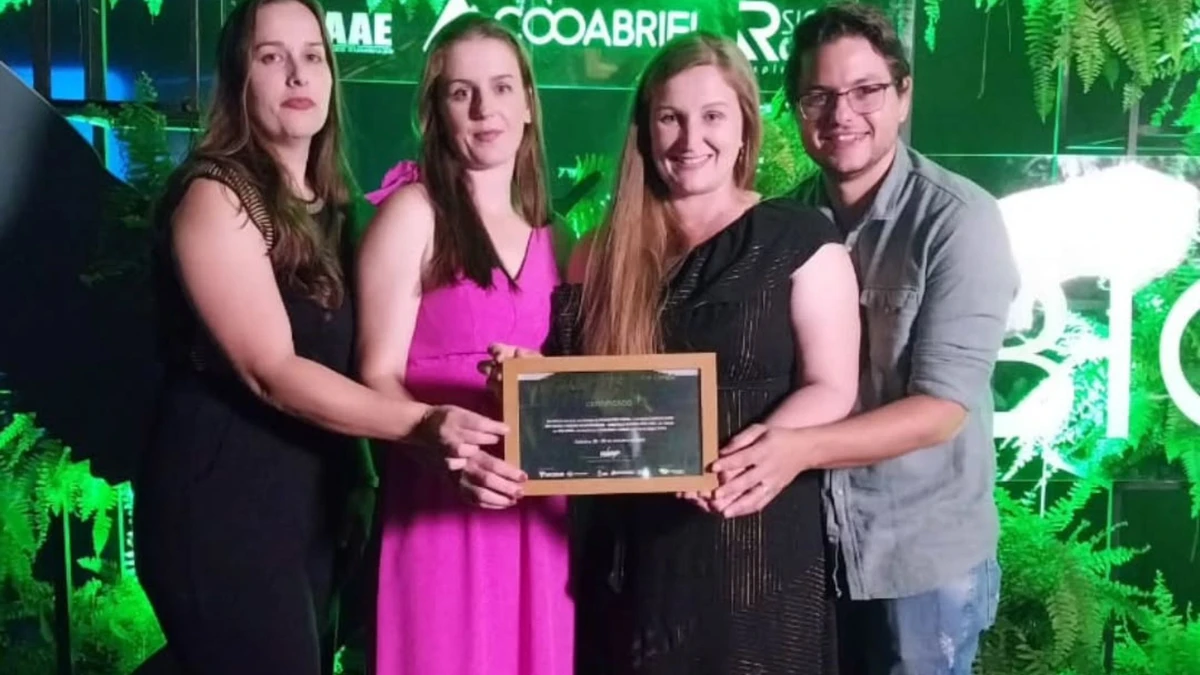 Fabiani Reinholz - prêmio buguá