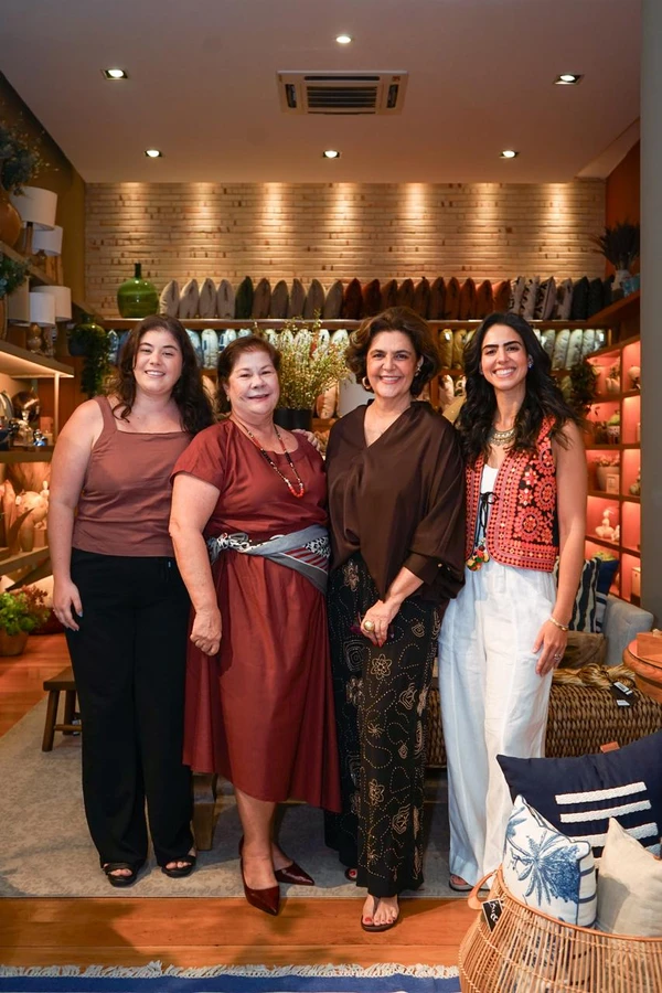 Mila Casagrande, Virginia Casagrande, Angelina Côrtes e Nina Côrtes