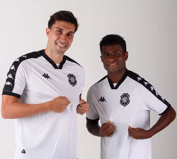 Modelo 2 da camisa da camisa do Rio Branco em 2025