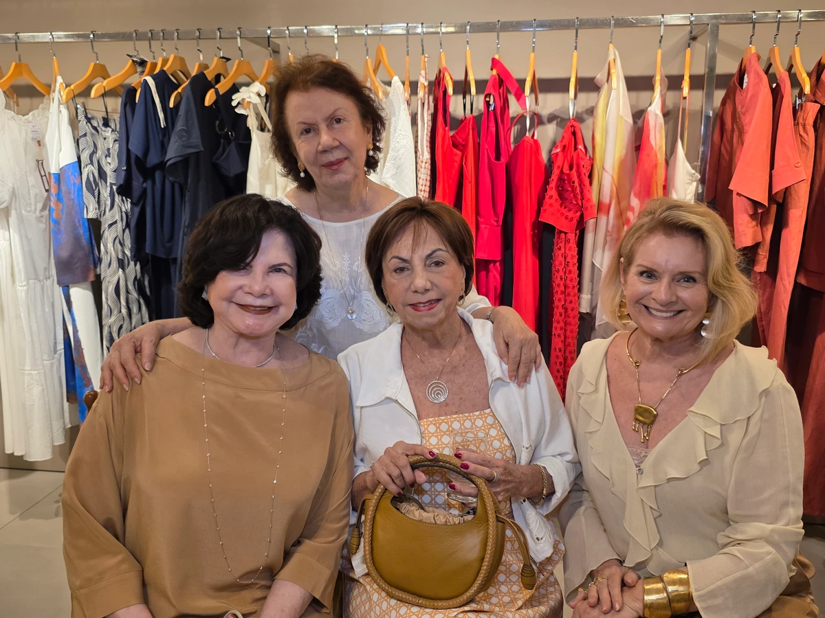 Teresa Bedran, Lusa Maria Vieira, Alzira Torres e Solange Herkenhoff 