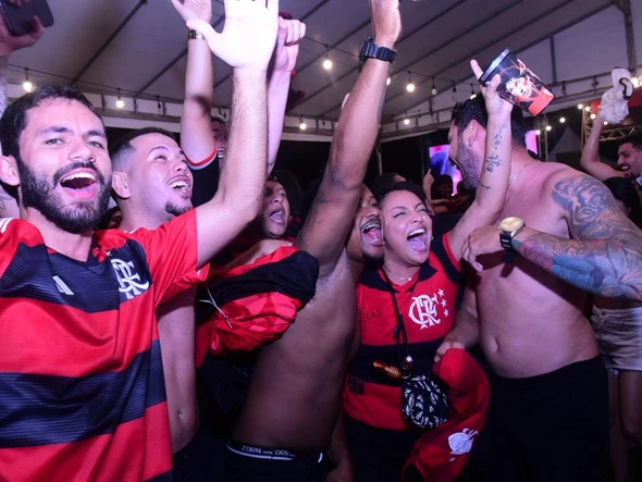 Torcida do Flamengo no ES faz a festa com o título da Libertadores por Carlos Alberto Silva/A Gazeta
