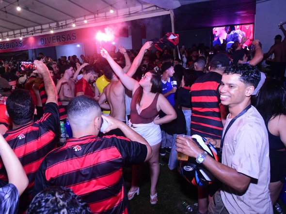 Torcida do Flamengo no ES faz a festa com o título da Libertadores por Carlos Alberto Silva/A Gazeta