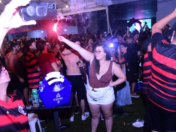 Torcida do Flamengo no ES faz a festa com o título da Libertadores por Carlos Alberto Silva/A Gazeta
