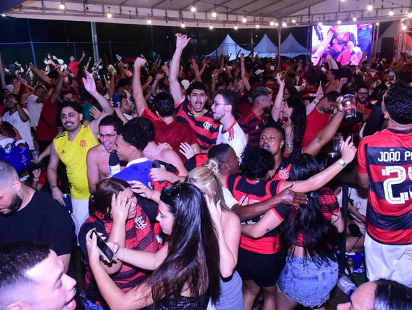 Torcida do Flamengo no ES faz a festa com o título da Libertadores por Carlos Alberto Silva/A Gazeta