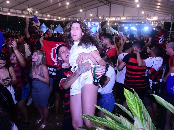 Torcida do Flamengo no ES faz a festa com o título da Libertadores por Carlos Alberto Silva/A Gazeta