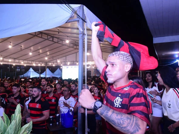 Torcida do Flamengo no ES faz a festa com o título da Libertadores por Carlos Alberto Silva/A Gazeta