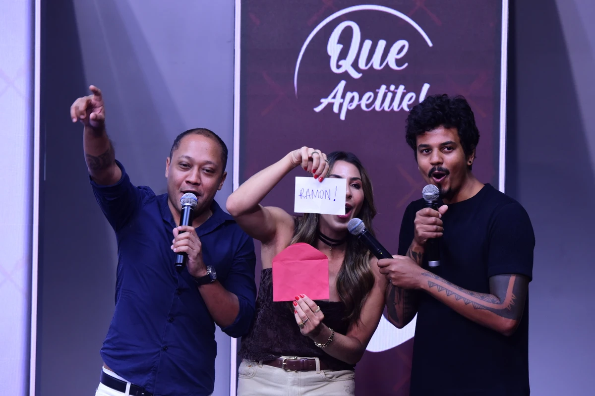 Os chefs Maritza Bojovski, Harum Katharian e Murilo Góes formam o time de jurados do programa Que Apetite!! por Carlos Alberto Silva