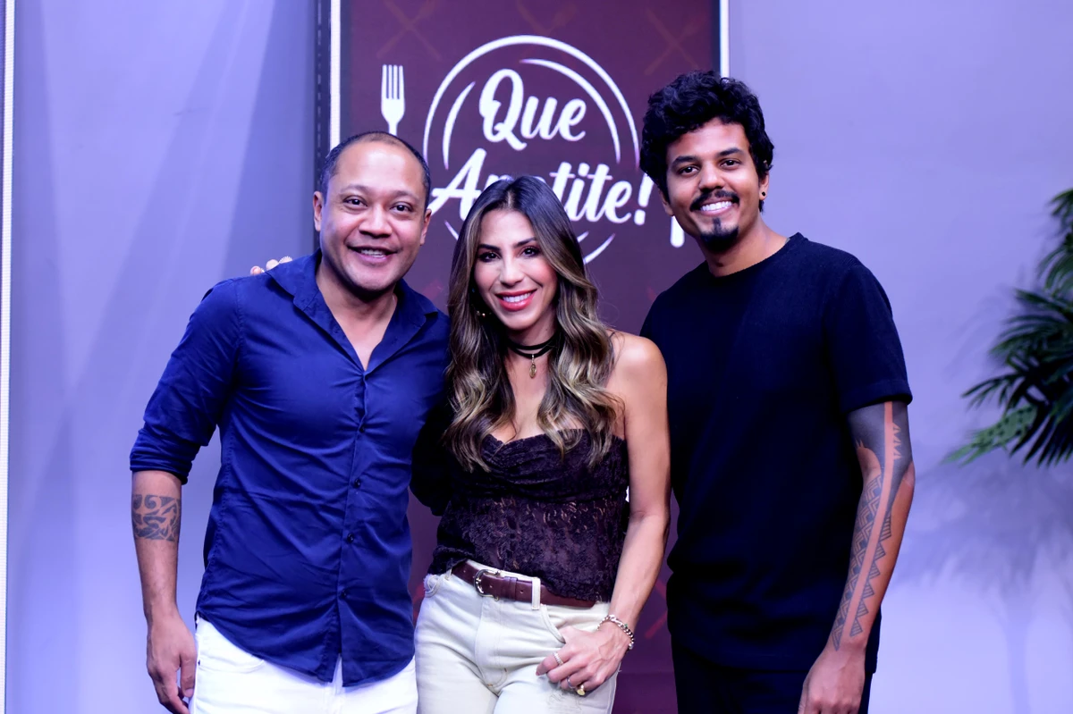 Os chefs Maritza Bojovski, Harum Katharian e Murilo Góes formam o time de jurados do programa Que Apetite!! por Carlos Alberto Silva