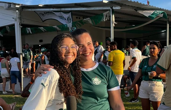 Torcida do Palmeiras faz concentração na Serra por Camila Müller/A Gazeta