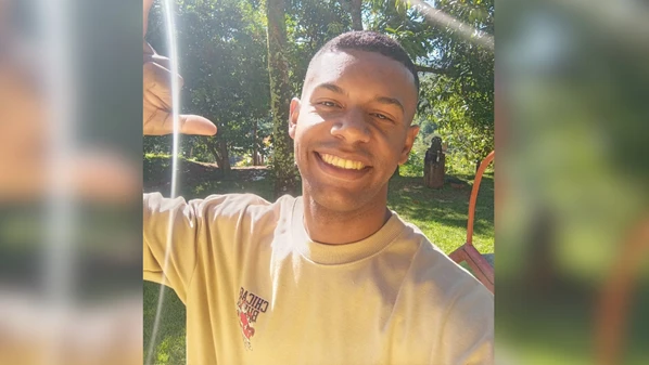 Patrick da Silva Alves foi esfaqueado na coxa, na varanda de casa, no bairro Nova Rosa da Penha