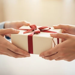 Não sabe o que dar de presente para o seu amigo secreto? Veja dicas criativas e baratas para presentear