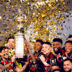 O clube quer focar na chega de goleiro, zagueiro e atacantes