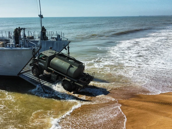 Marinha realiza operação militar com forças internacionais em Itaoca, em Itapemirim  por Divulgação- Marinha do Brasil