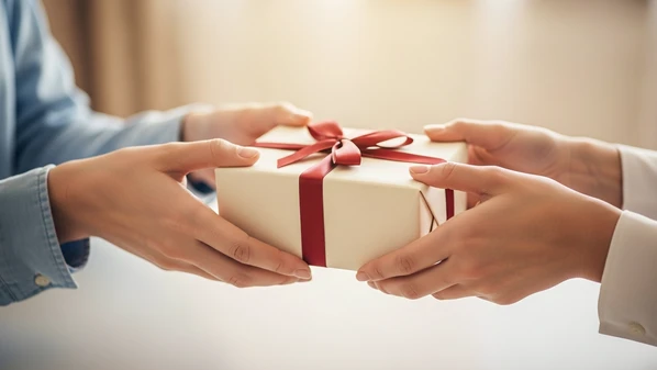 Não sabe o que dar de presente para o seu amigo secreto? Veja dicas criativas e baratas para presentear