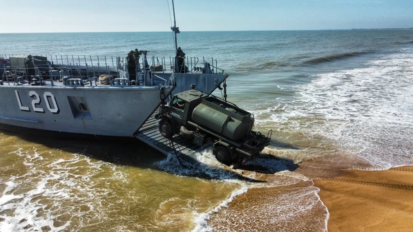 Treinamento reúne observadores estrangeiros de nove países: Arábia, Saudita, Argentina, Camarões, Egito, Espanha, França, Índia, Namíbia e Reino Unido, além de 12 servidores civis brasileiros