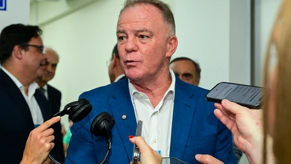 O ramal Piraqueaçu está interditado, desde o dia 22 de outubro, por indígenas que reclamam do acordo da Samarco referente ao rompimento das barragens de Mariana (MG)