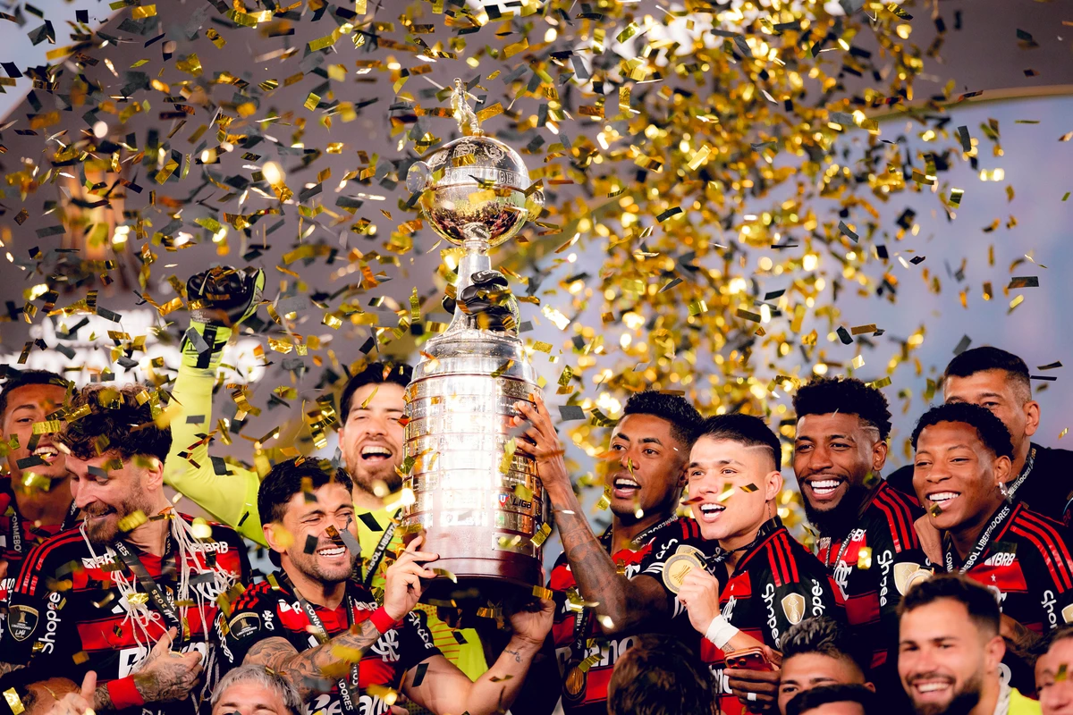 O tetra da Libertadores, conquistado com a vitória por 1 a 0 sobre o Palmeiras, tornou o Flamengo o quarto time com mais títulos da competição continental