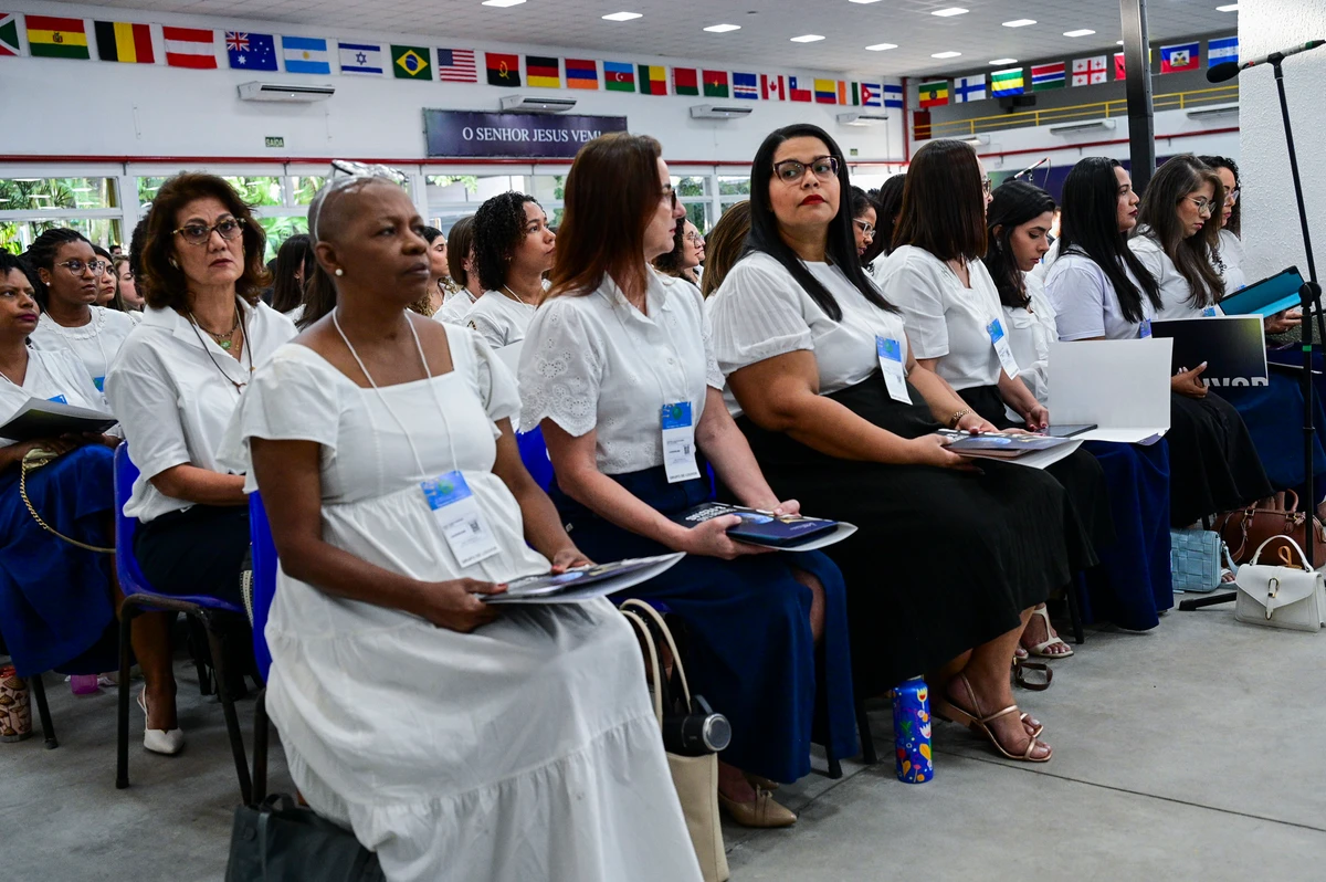 Trombetas e Festas 2025 por Rodrigo Gavini