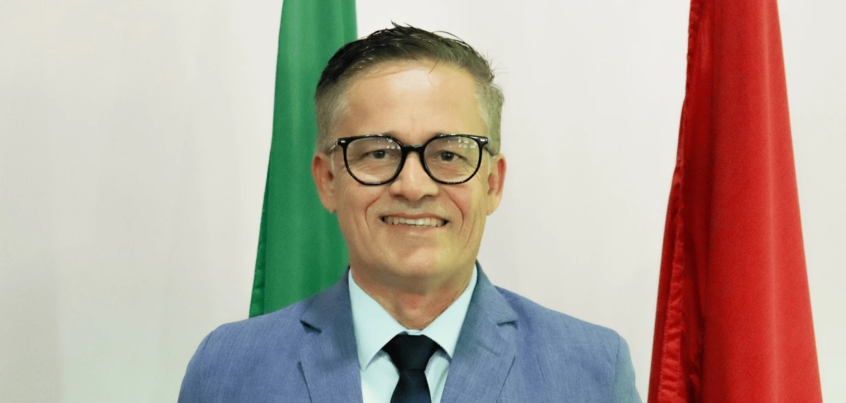 Parlamentar decidiu deixar a Câmara de Baixo Guandu após ser comunicado pela Procuradoria-Geral de que não poderia acumular o cargo com a função de professor titular