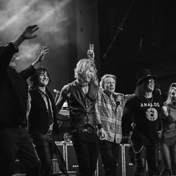 O Kleber Andrade é tão bem localizado quanto muitos dos estádios que recebem shows no país e precisa se programar para disputar mais espetáculos