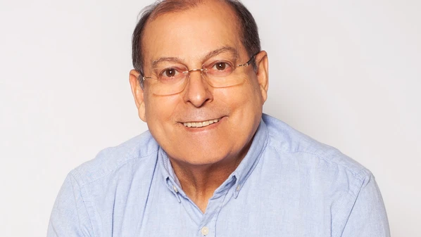 Em livro, ele dá dicas essenciais para atender bem os clientes, além de lições de vida e gestão que moldaram sua atuação no varejo